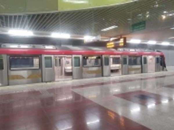 दिल्ली मेट्रो : सुबह 7 से 11 बजे तक 7500 यात्रियों ने किया सफर